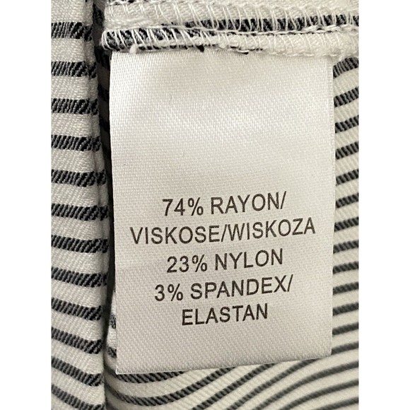 Lila Rose Shorts Womens Size Large Striped Bermuda Pull On Mid Rise Stretchy - Picture 9 of 9